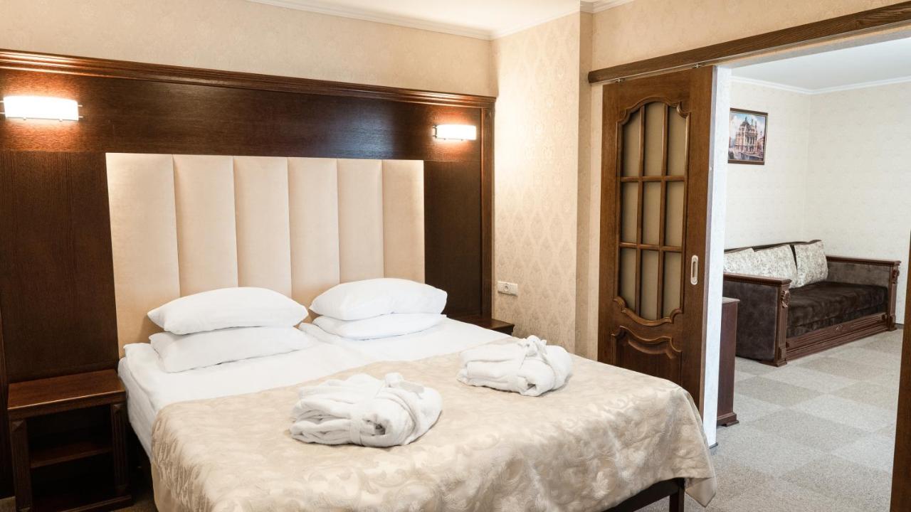 Hotel Lviv Hotel Lviv